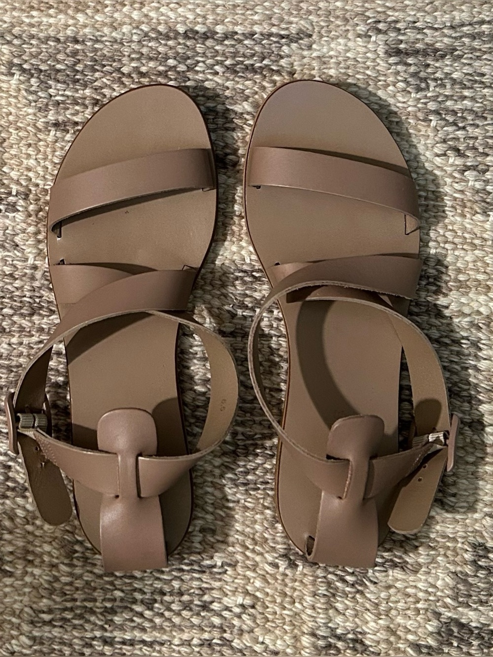 Everlane Modern Wrap Sandals in Taupe 6.5